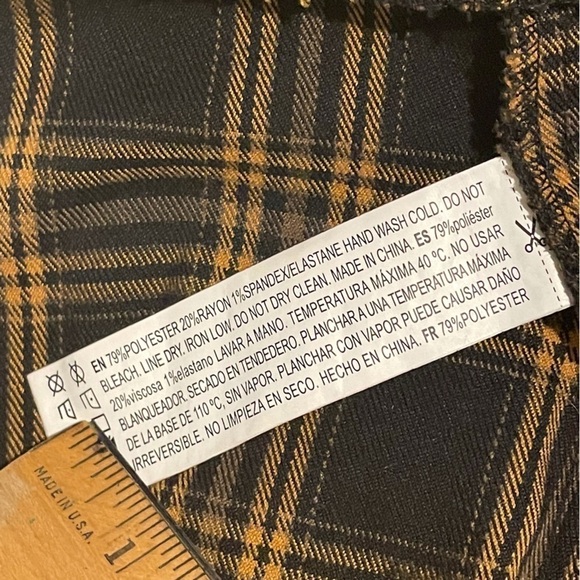 Forever 21 Black and Yellow Plaid Skirt Size Medium school girl academia - Picture 7 of 10